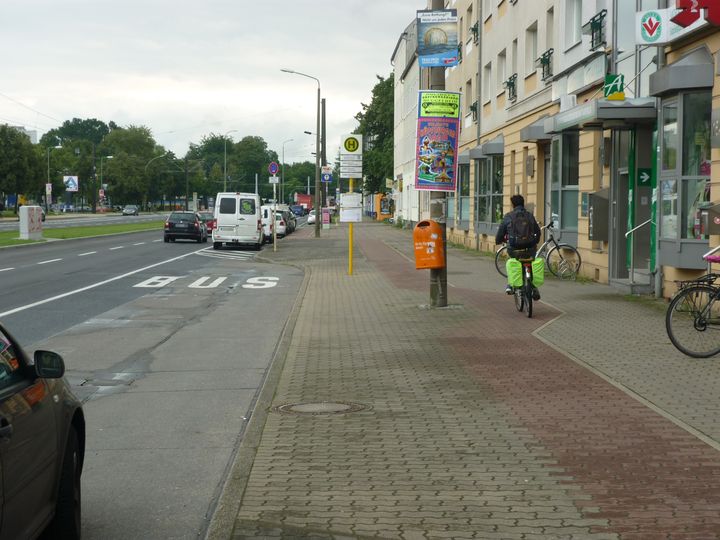 Geh- und Radweg entlang Müggelheimer Straße