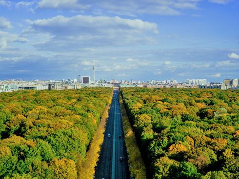 Blick auf die Straße des 17. Juni in Richtung Brandenburger Tor