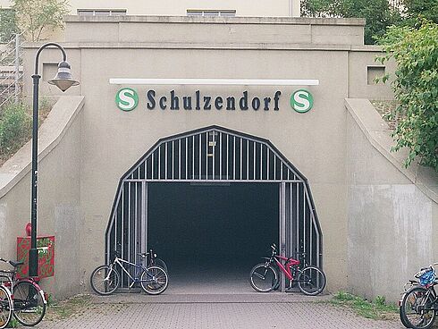 Eingang S-Bahnhof Schulzendorf