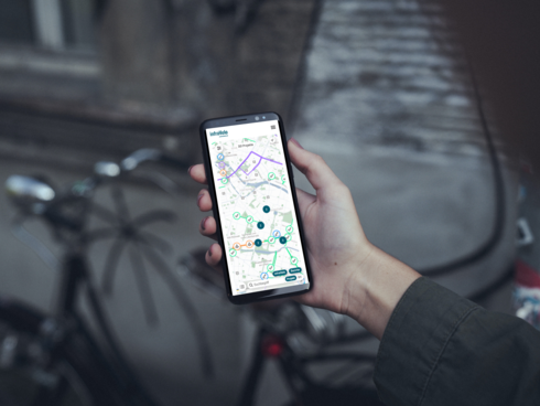 Smartphone mit infraVelo-Projektkarte