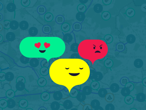 Verschiedene Emojis im Hintergrund die Projektkarte infraVelo