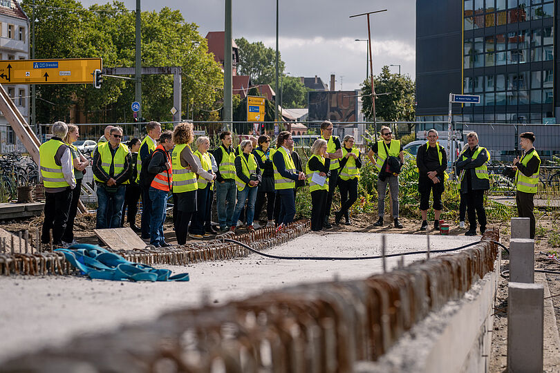 Baustellenbesichtigung Fahrradparkhaus Schöneweide Berlin