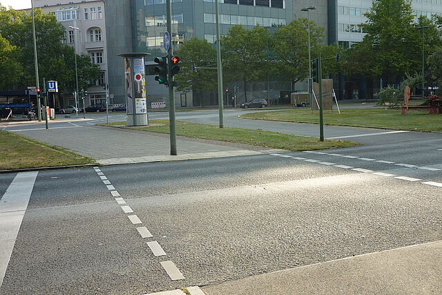 Straßenquerung Bundesallee Güntzelstraße