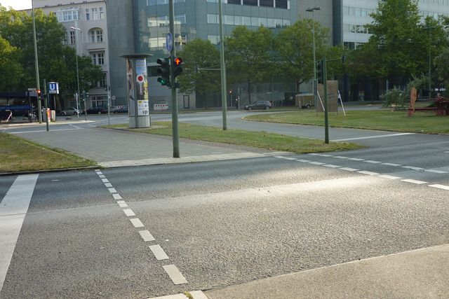 Straßenquerung Bundesallee Güntzelstraße