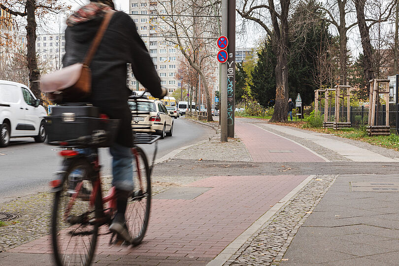 Radweg Möllendorffstraße auf Höhe Pfarrhaus Alt-Lichtenberg