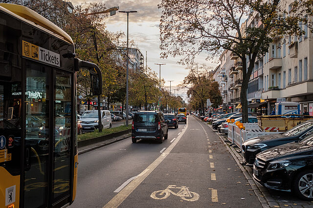 Temporäre Radfahrstreifen auf der Kantstraße