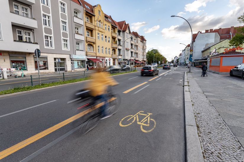 Radfahrer auf Radfahrstreifen