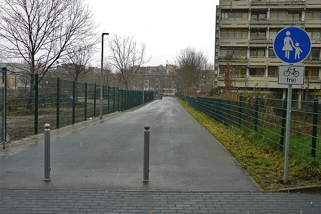 Rad- und Gehweg (Route) zwischen Buckower Damm und Christoph-Ruden-Straße