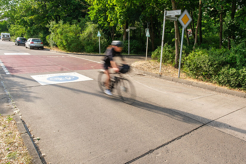 Fahrradstraße Hönower Weg Ecke Mellenseestraße