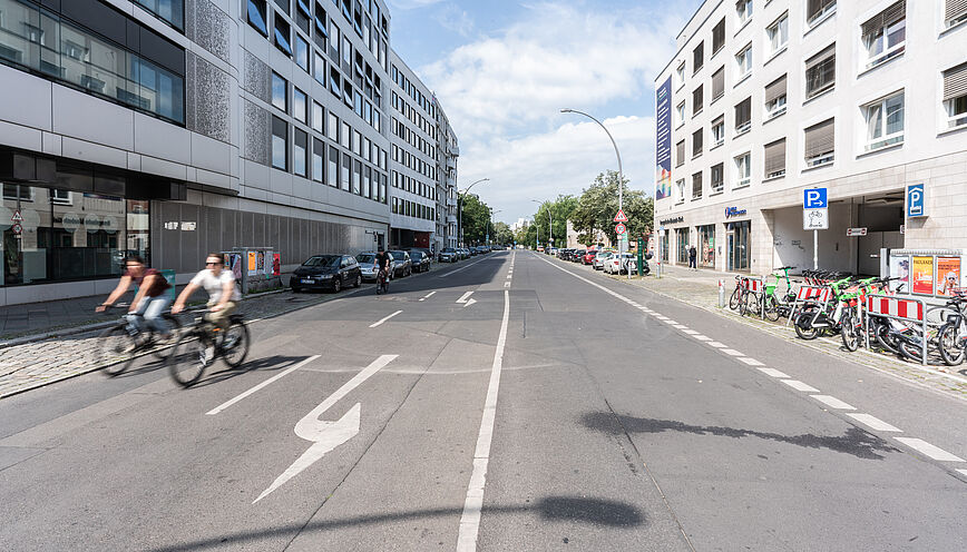 Bild von der Lützowstraße vor der Umgestaltung