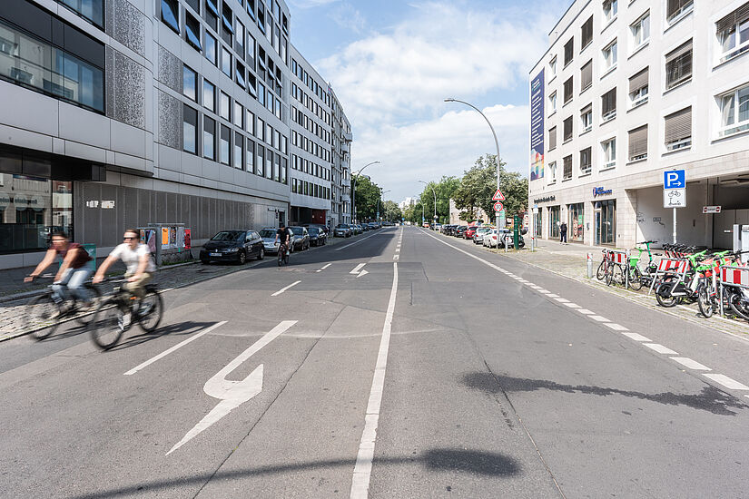 Bild von der Lützowstraße vor der Umgestaltung