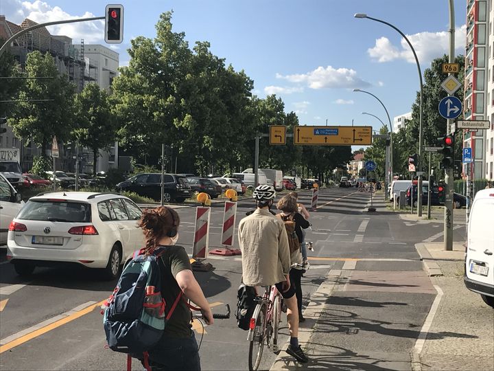 Radfahrstreifen Petersburger Straße