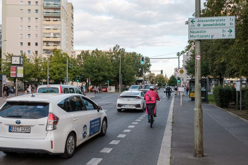 Radfahrende auf Radfahrstreifen