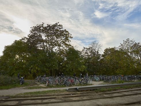 Fahrradbügel am Bahnhof Schöneweide