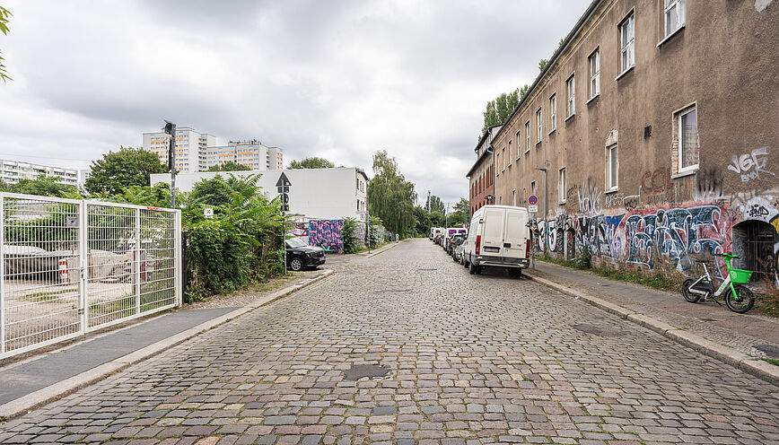 Kopfsteinpflaster im Wiesenweg