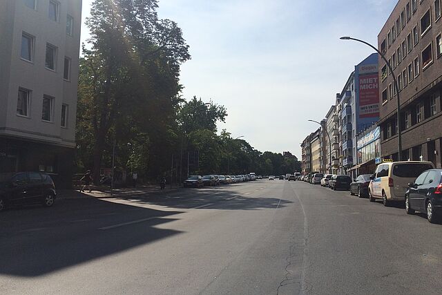 Hermannstraße in Neukölln ohne Radfahrstreifen