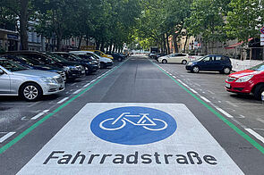 Kennzeichnung Fahrradstraße in der Oderberger Straße