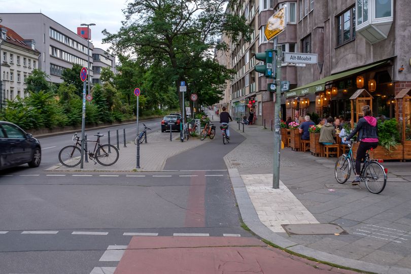 Radweg auf Stromstraße Ecke Alt-Moabit