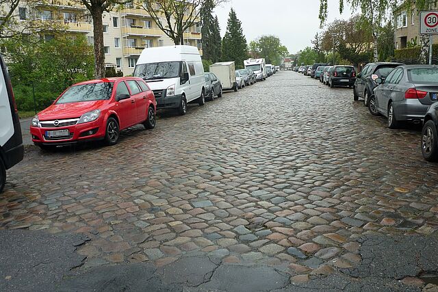 Kopfsteinpflaster Schönholzer Weg