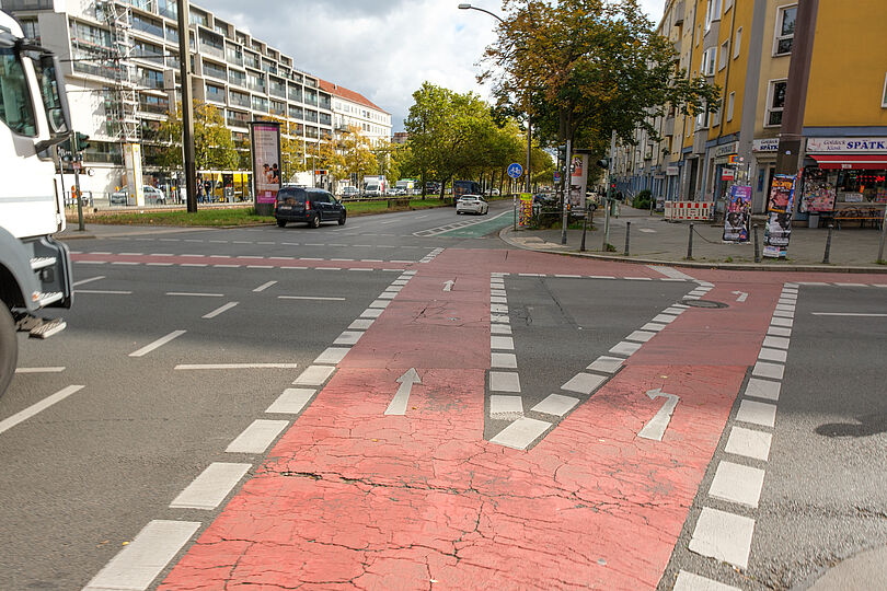 Kreuzungsbereich an der Danziger Straße mit Fokus auf der Radverkehrsführung