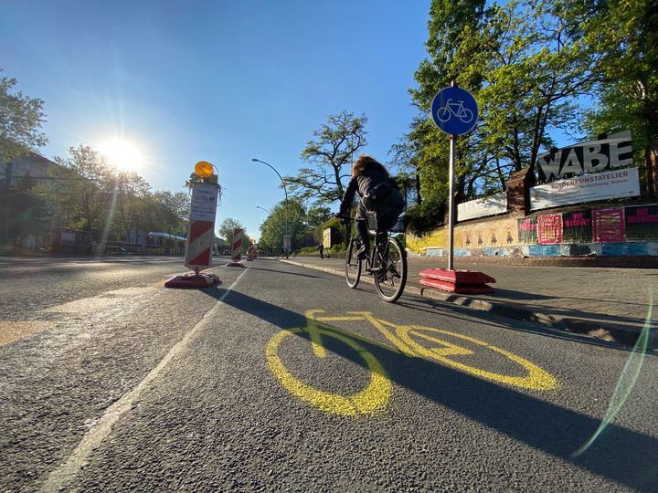 Ausgewiesener Radfahrstreifen Danziger Straße