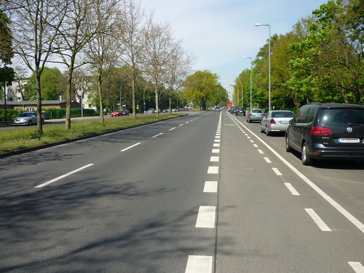 Radfahrstreifen An der Wuhlheide