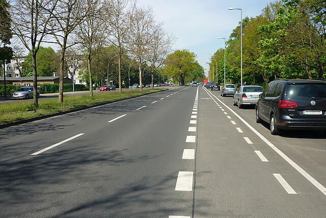 Radfahrstreifen An der Wuhlheide