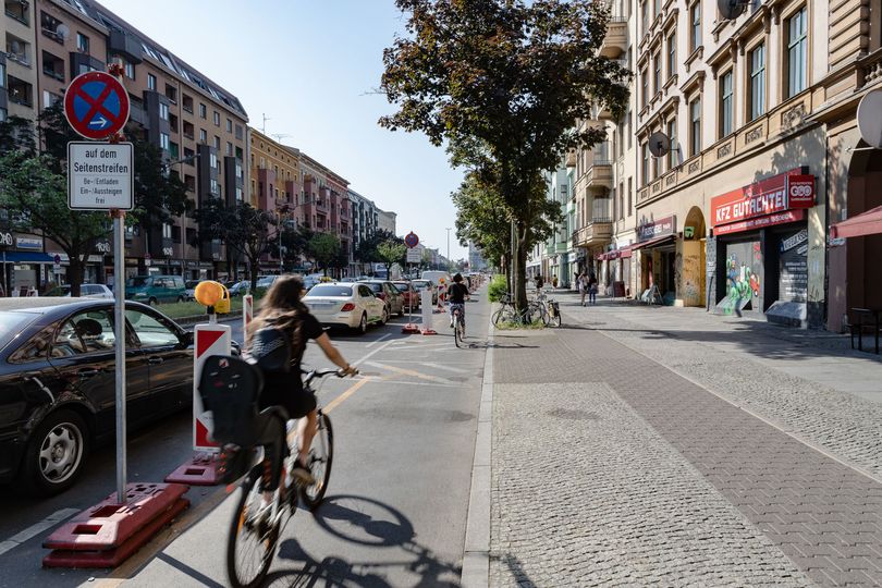 Temporäre Radfahrstreifen entlang Kottbusser Straße