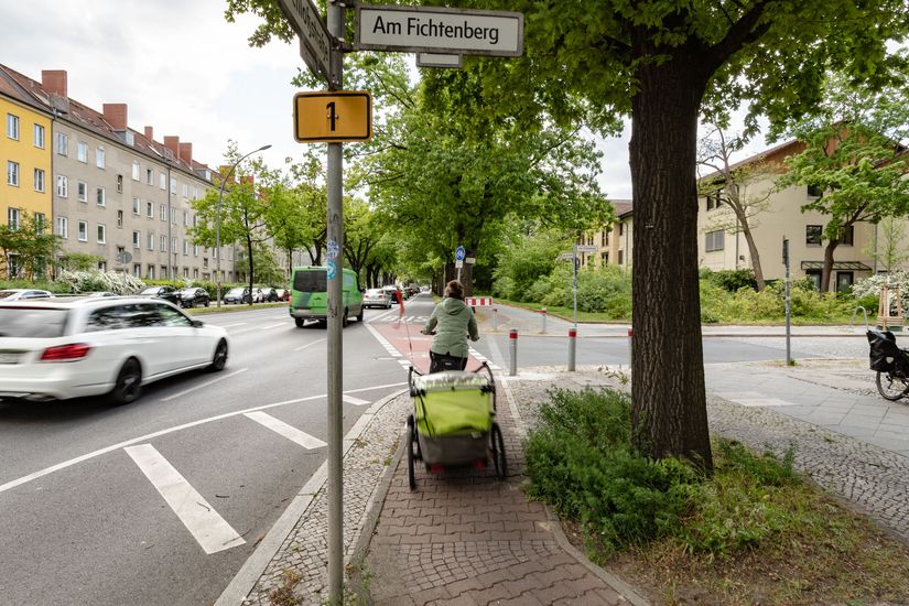 Fahrrad auf der Thielallee