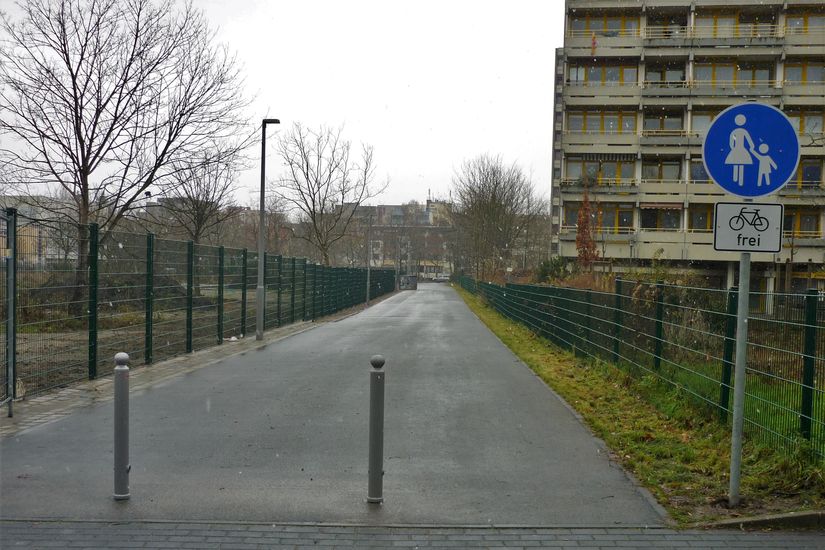 Rad- und Gehweg (Route) zwischen Buckower Damm und Christoph-Ruden-Straße